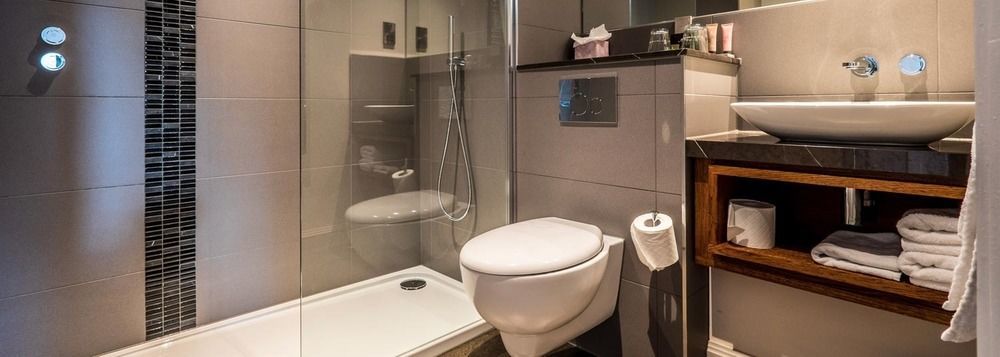 טוויקנהאם The Alexander Pope Hotel מראה חיצוני תמונה